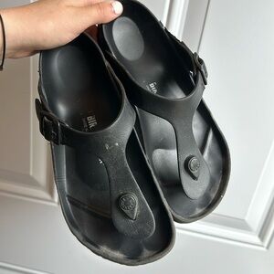 Birkenstocks women’s size 6